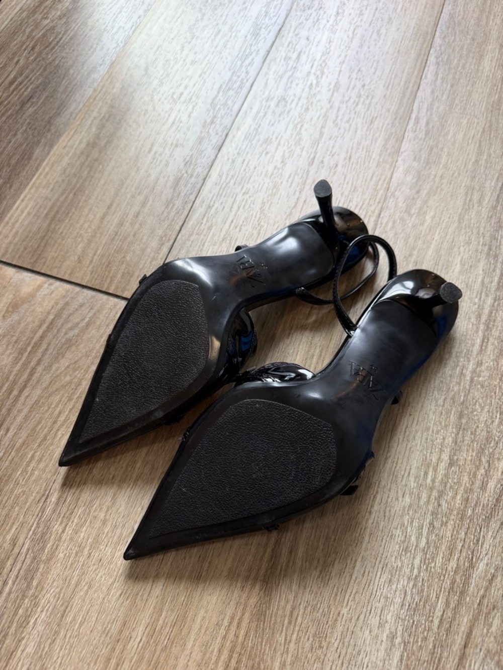 Zara Black Patent Pointed Slingback Heels with Buckle Detail - Picture 3 of 4